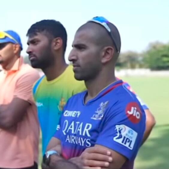 Smaran Ravichandran Joins RCB? He Spotted in RCB Camp for IPL 2025 Smaran Ravichandran spotted in RCB Camp