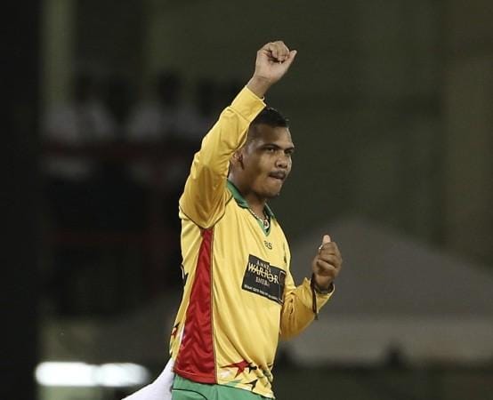 Top 10 Unknown Cricket Facts That Will Surprise You sunil narine super over